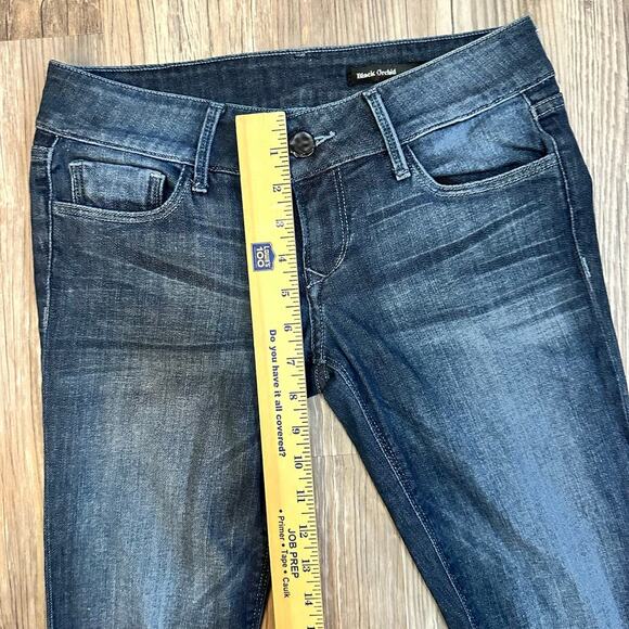 Black Orchid Women's Skinny Jeans Size 26‎ Blue Zipper Accents Stretch Denim - Picture 9 of 10